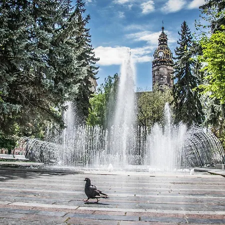 Attic Apartment, Center Of With Private Parking Apartmán