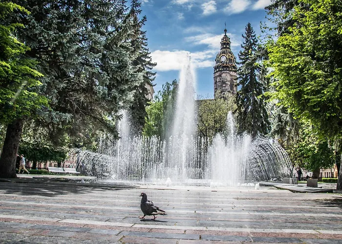 Attic Apartment, Center Of With Private Parking Apartmán